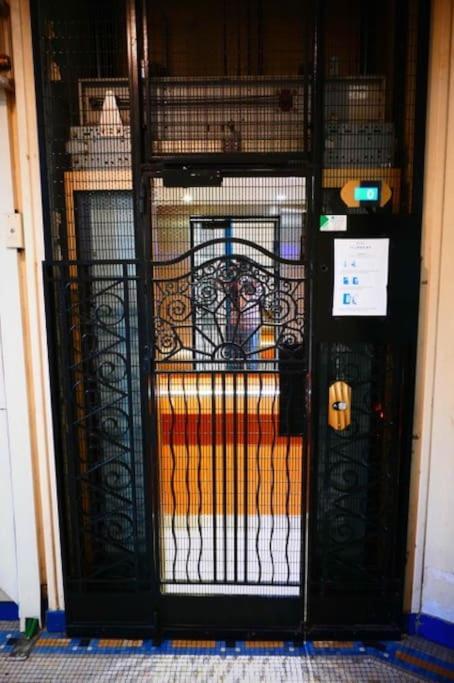 Charmant Studio Parisien Au Coeur Du 15E Arrondissement Экстерьер фото