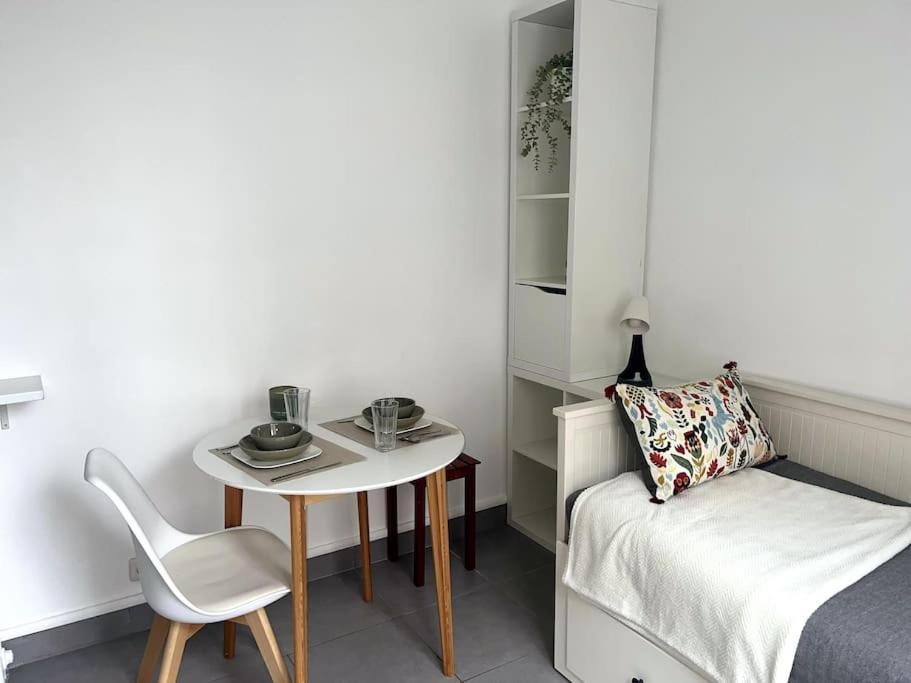 Charmant Studio Parisien Au Coeur Du 15E Arrondissement Экстерьер фото
